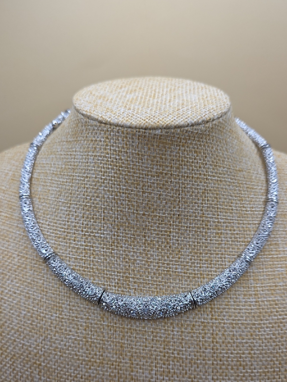 Textured Crystal Collar Necklace